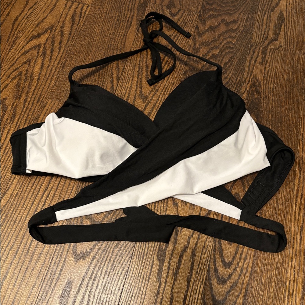 La Vie En Rose - Crossed Push-up Bikini Top - medium